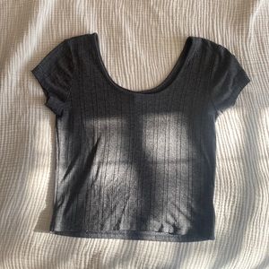 Grey cap sleeved crop top